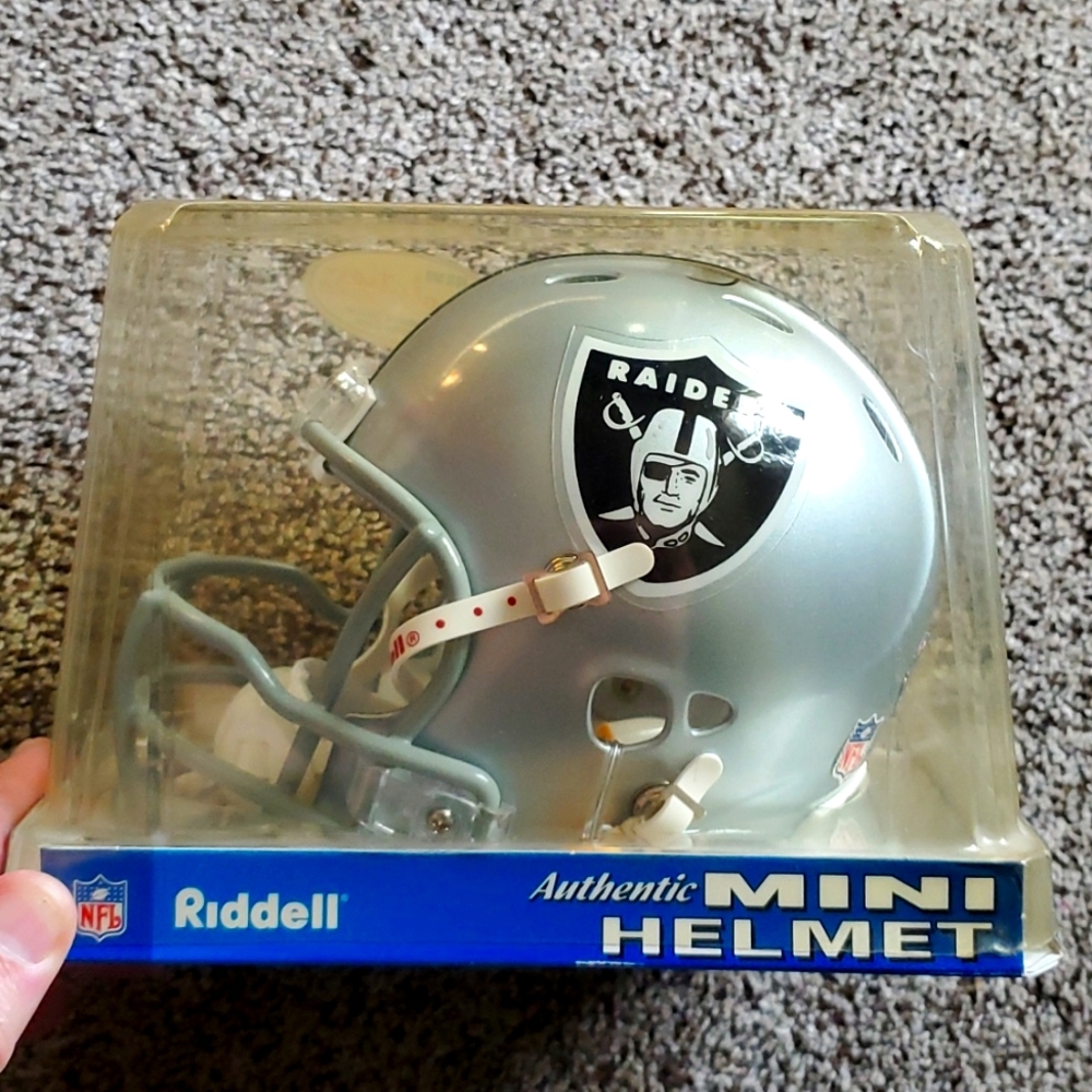 Jerry Rice signed mini helmet
